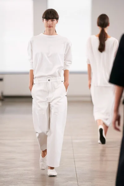 Look 7